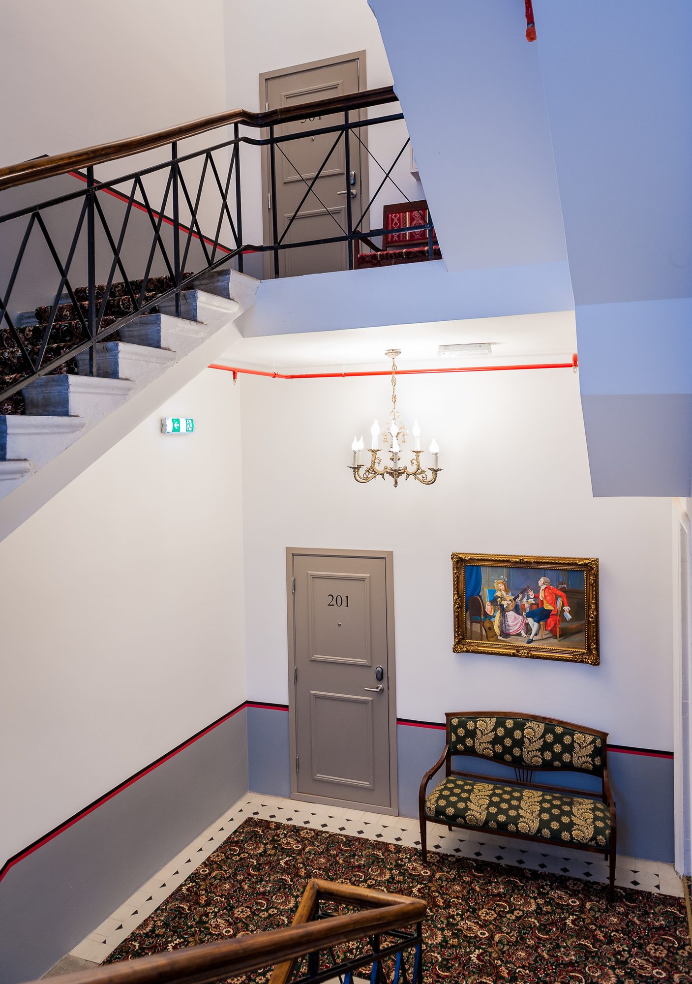 2015 11 Three Crowns interior 4